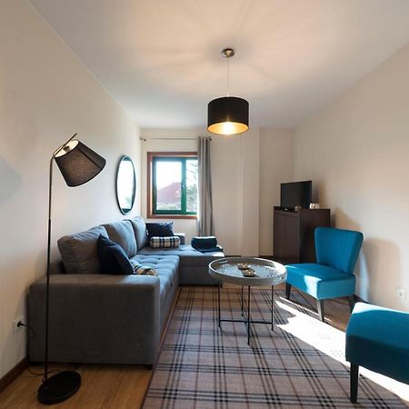 Lovelystay - Homey Feeling Flat W/ Free Parking Porto Luaran gambar
