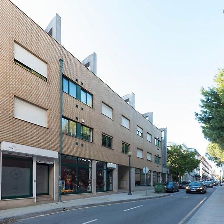Lovelystay - Homey Feeling Flat W/ Free Parking Porto Luaran gambar