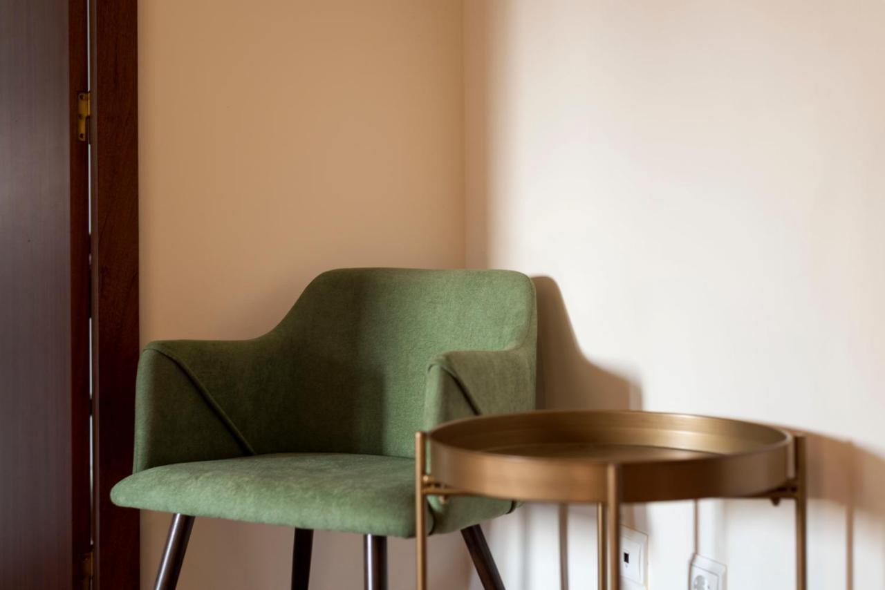 Lovelystay - Homey Feeling Flat W/ Free Parking Porto Luaran gambar