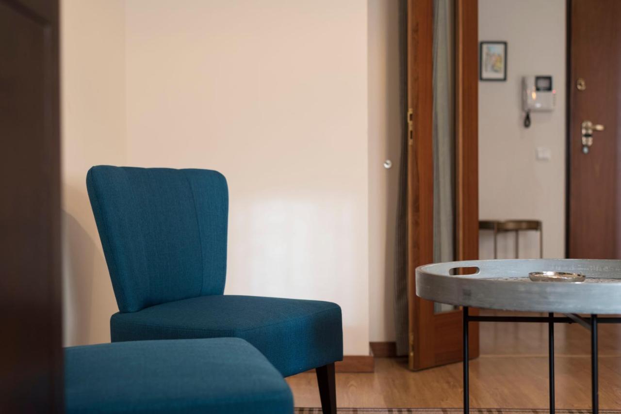 Lovelystay - Homey Feeling Flat W/ Free Parking Porto Luaran gambar